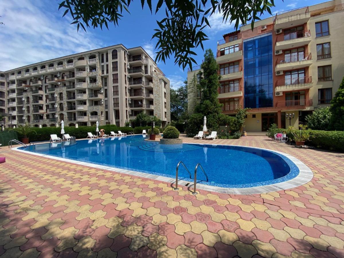 Anita A15 Family Apartment Pantai Sunny Luaran gambar